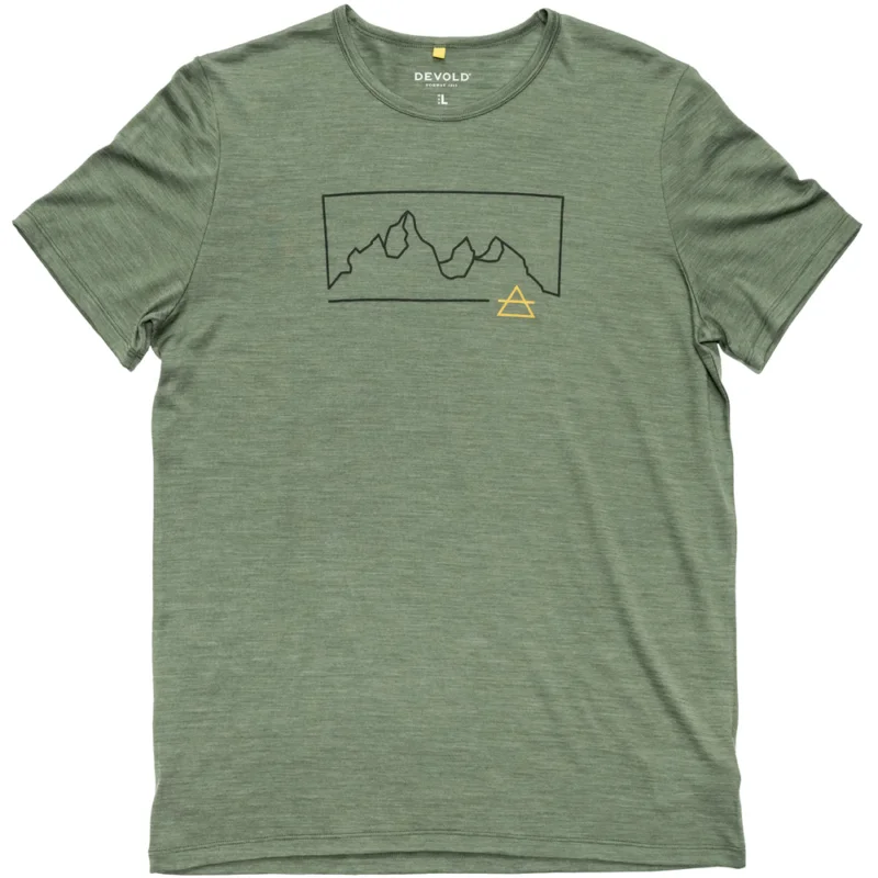Highlight Active Outline Tee